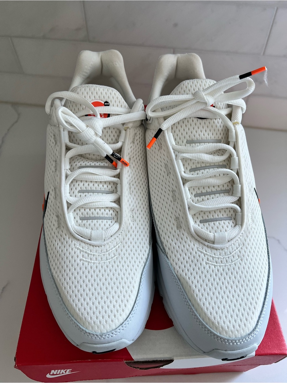 NEW Nike Air Max Pulse Men’s White Sneakers with Orange and Light Gray Accents